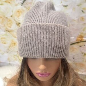 Woman’s  Beanie Cashmere Feel- Gray